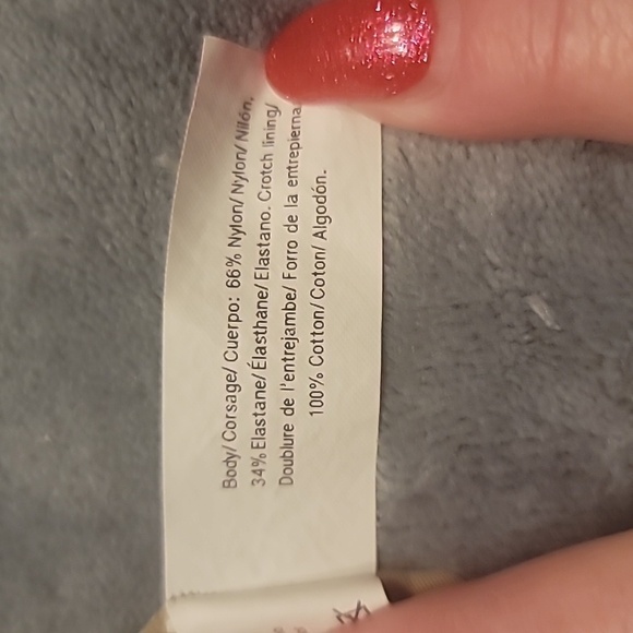 0470. EUC ~ Sweet Nothings  😍  Thin, Smoothing Layer ~ XL ~ 💋 - Picture 6 of 7